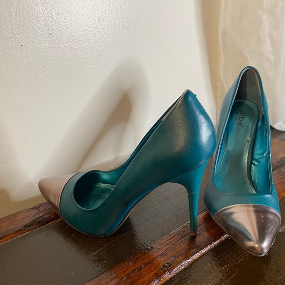 Teal Leather Silver Toe pumps by diba boutique - Picture 6 of 10